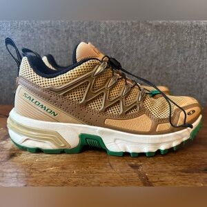 Salomon ACS+ OG in the colorway Taffy / Rubber / Jolly